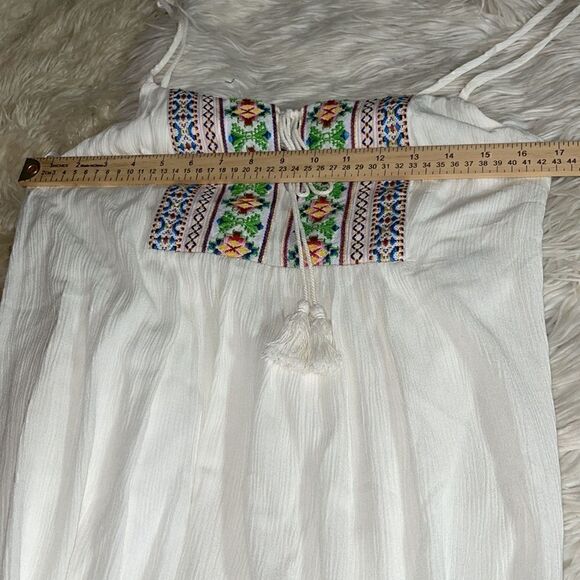 Way-In Dress Womens size Large embroidered Sleeveless  Boho tassels white New - Picture 8 of 10